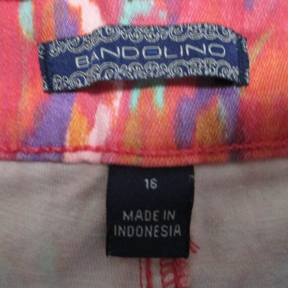 Bandolino capris, pinks, lavender, aqua, cotton stretch and pockets size 16 - Picture 2 of 8